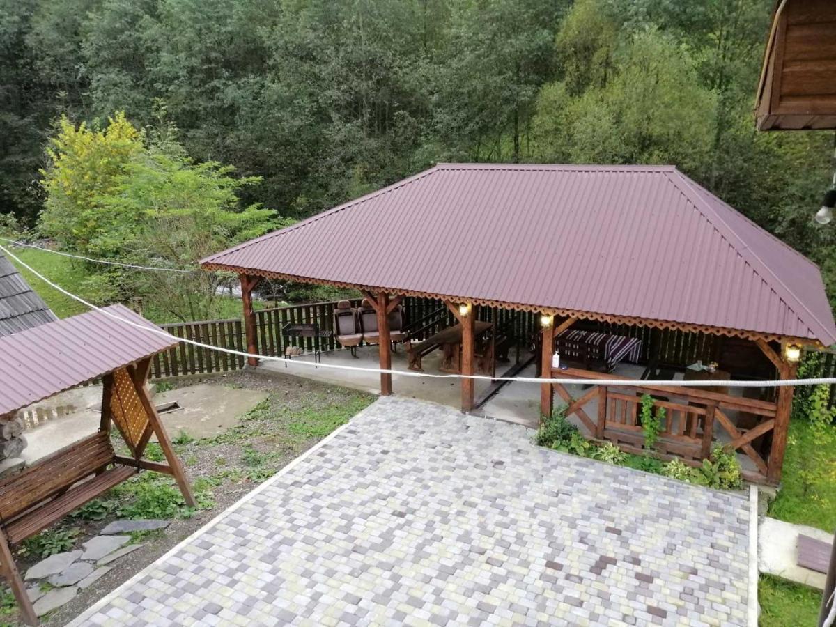 Коло Гір Ξενοδοχείο Kolochava Εξωτερικό φωτογραφία